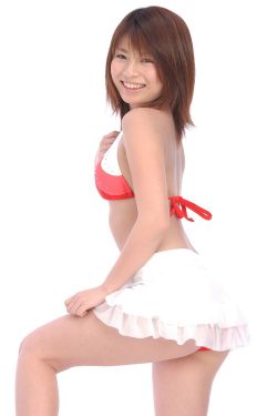 寡妇田里有桃花全